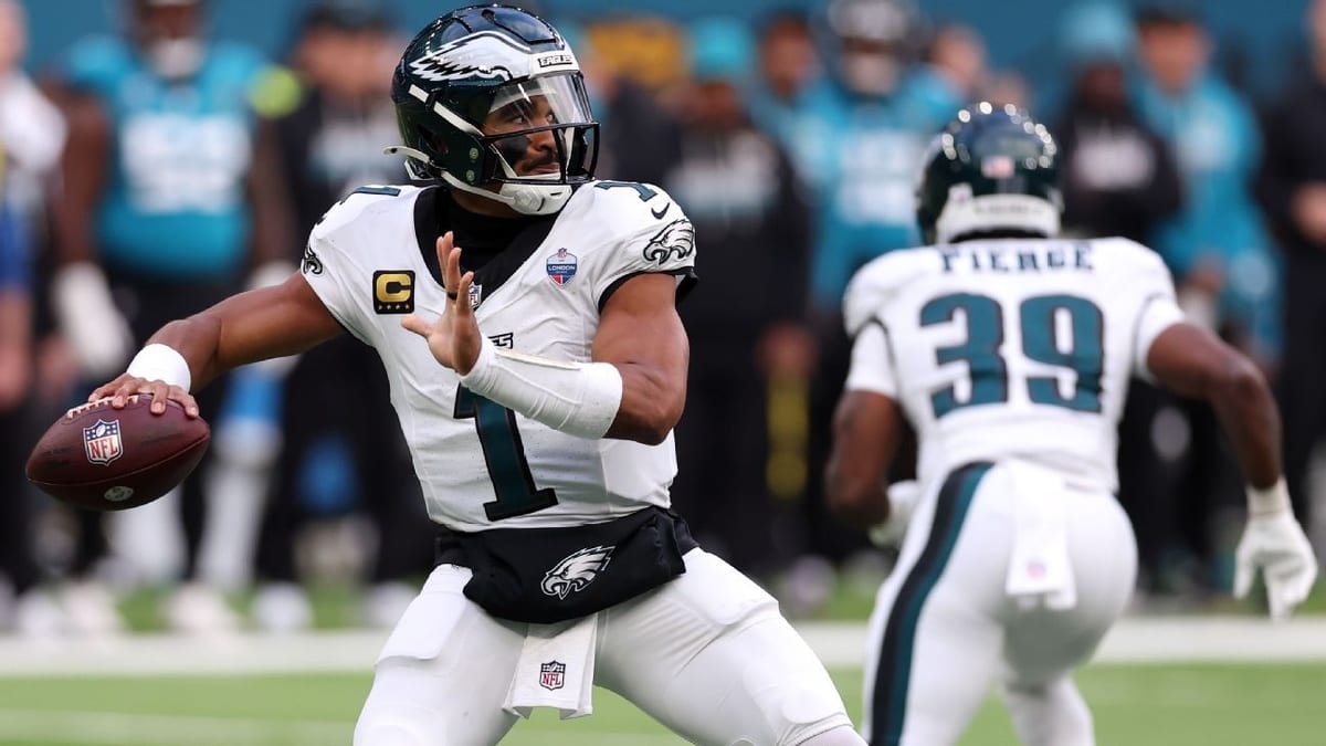 Eagles nu vor muta QB‑ul Jalen Hurts pe lista de rezervă, rămâne indisponibil din cauza cheagului de sânge
