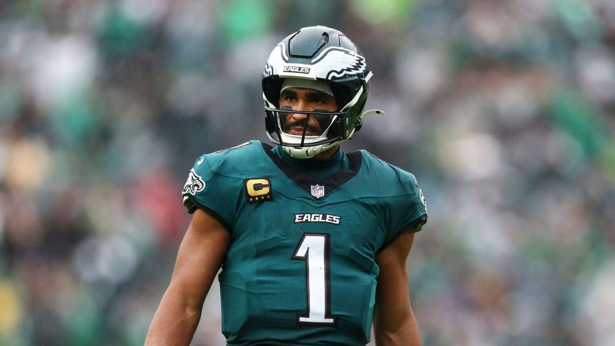Jalen Hurts va rata restul sezonului din cauza cheagurilor de sânge în plămâni